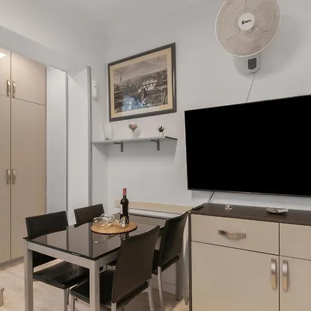 Piso Cerca De Playa De Chica Apartamento