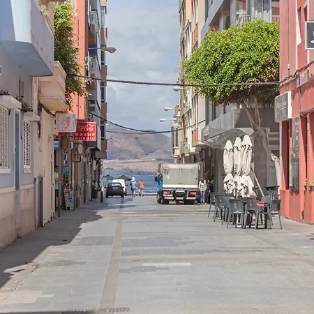 公寓 Piso Cerca De Playa Chica 大加那利岛拉斯帕尔马斯